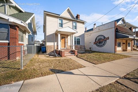 Tiny photo for 1703 Nevada Street, Toledo, OH 43605 (MLS # 10004668)