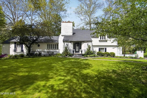 Photo of 3700 W Bancroft Street, Ottawa Hills, OH 43606 (MLS # 10012426)