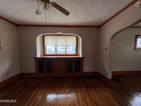 Tiny photo for 547 E Streicher Street, Toledo, OH 43608 (MLS # 10012926)