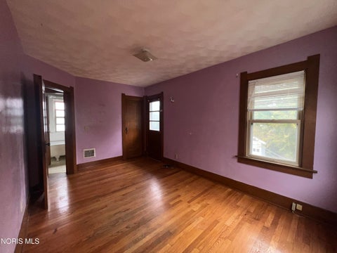Tiny photo for 547 E Streicher Street, Toledo, OH 43608 (MLS # 10012926)