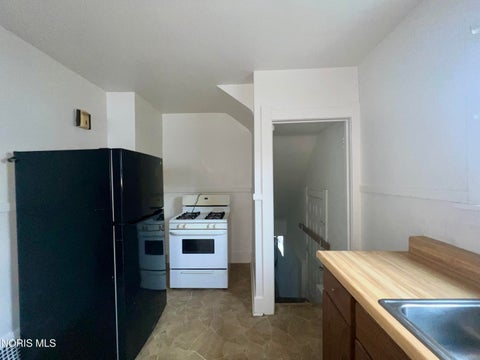 Tiny photo for 547 E Streicher Street, Toledo, OH 43608 (MLS # 10012926)
