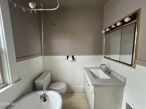 Tiny photo for 547 E Streicher Street, Toledo, OH 43608 (MLS # 10012926)
