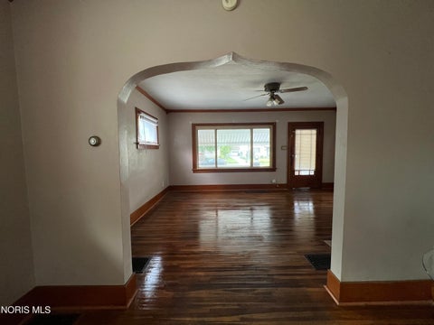 Tiny photo for 547 E Streicher Street, Toledo, OH 43608 (MLS # 10012926)