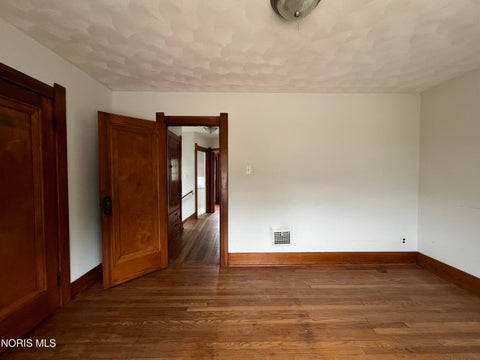 Tiny photo for 547 E Streicher Street, Toledo, OH 43608 (MLS # 10012926)