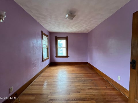 Tiny photo for 547 E Streicher Street, Toledo, OH 43608 (MLS # 10012926)