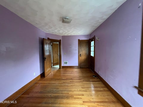 Tiny photo for 547 E Streicher Street, Toledo, OH 43608 (MLS # 10012926)