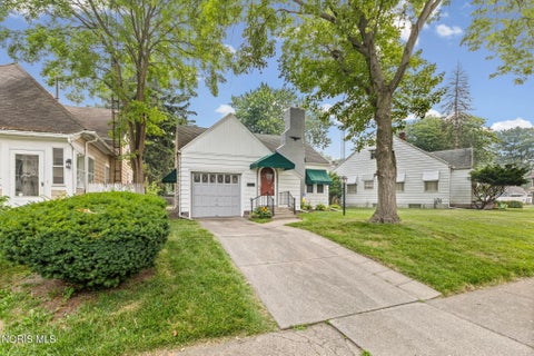 Tiny photo for 1430 Schuyler Road, Toledo, OH 43612 (MLS # 10010648)