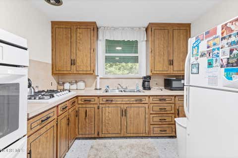 Tiny photo for 1430 Schuyler Road, Toledo, OH 43612 (MLS # 10010648)