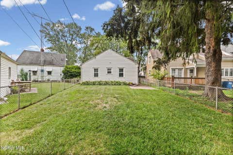 Tiny photo for 1430 Schuyler Road, Toledo, OH 43612 (MLS # 10010648)