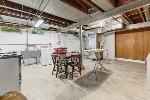 Tiny photo for 1430 Schuyler Road, Toledo, OH 43612 (MLS # 10010648)