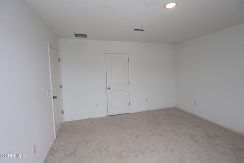 Tiny photo for 924 Creekside Lane, Bowling Green, OH 43402 (MLS # 10012452)