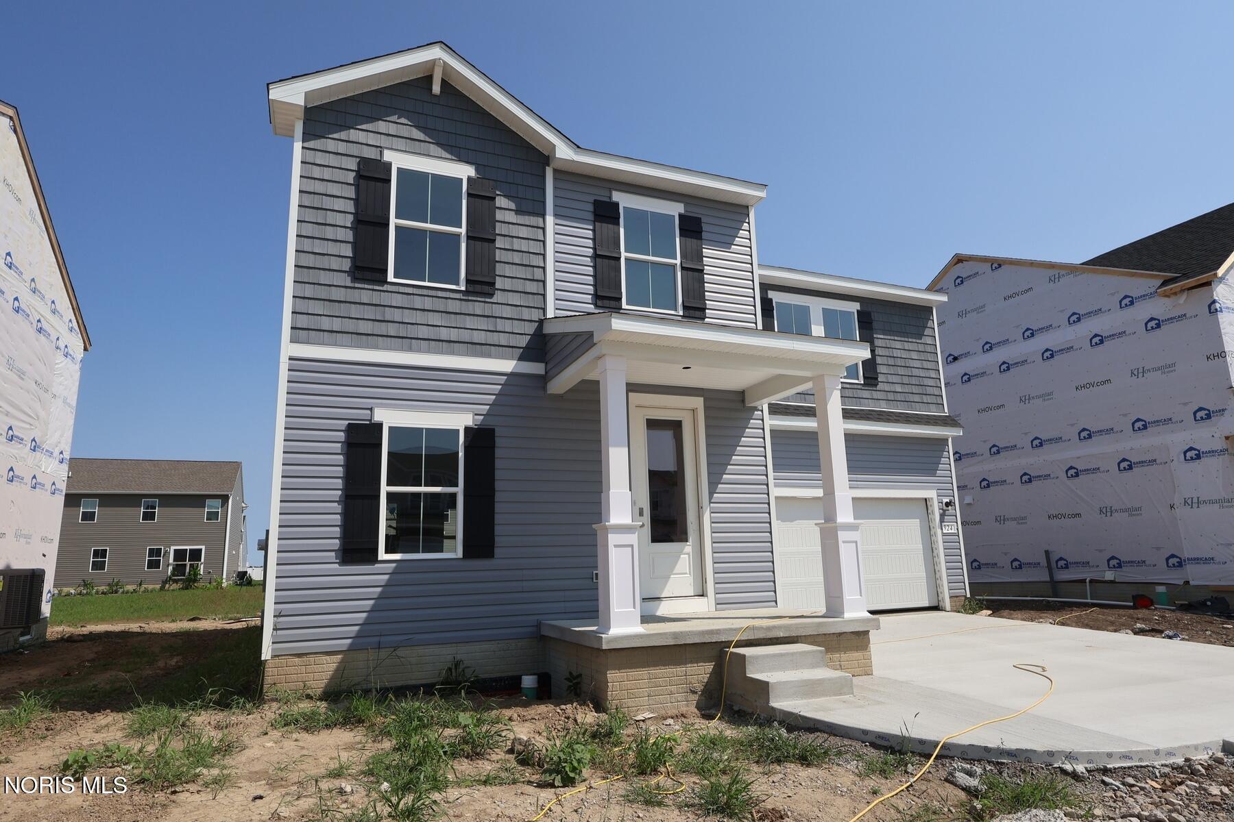 924 Creekside Lane