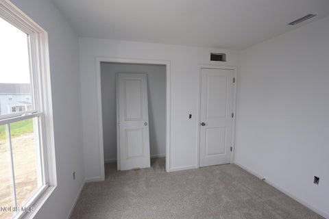 Tiny photo for 924 Creekside Lane, Bowling Green, OH 43402 (MLS # 10012452)