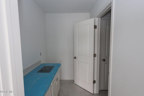 Tiny photo for 924 Creekside Lane, Bowling Green, OH 43402 (MLS # 10012452)