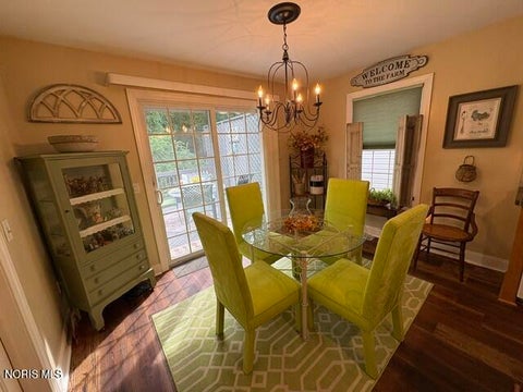 Tiny photo for 2103 Woodmere Court, Toledo, OH 43615 (MLS # 10013514)