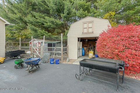 Photo of 14060 Harrison Road, Grand Rapids, OH 43522 (MLS # 10001810)