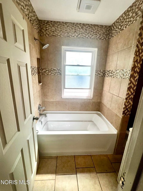 Tiny photo for 514 Brighton Avenue, Toledo, OH 43609 (MLS # 10013561)