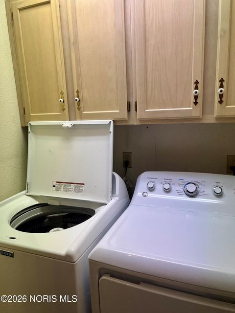 Tiny photo for 2347 Mckivett Drive, Toledo, OH 43615 (MLS # 10002904)