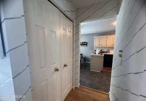 Tiny photo for 2347 Mckivett Drive, Toledo, OH 43615 (MLS # 10002904)