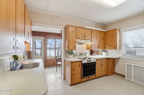 Tiny photo for 3605 River Road, Toledo, OH 43614 (MLS # 10004203)