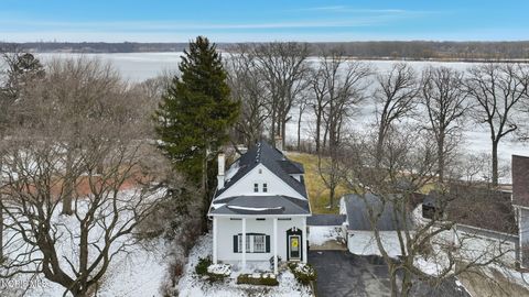 Tiny photo for 3605 River Road, Toledo, OH 43614 (MLS # 10004203)