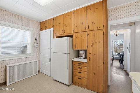 Tiny photo for 3605 River Road, Toledo, OH 43614 (MLS # 10004203)