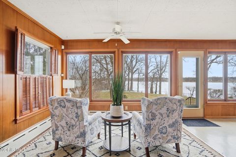 Tiny photo for 3605 River Road, Toledo, OH 43614 (MLS # 10004203)