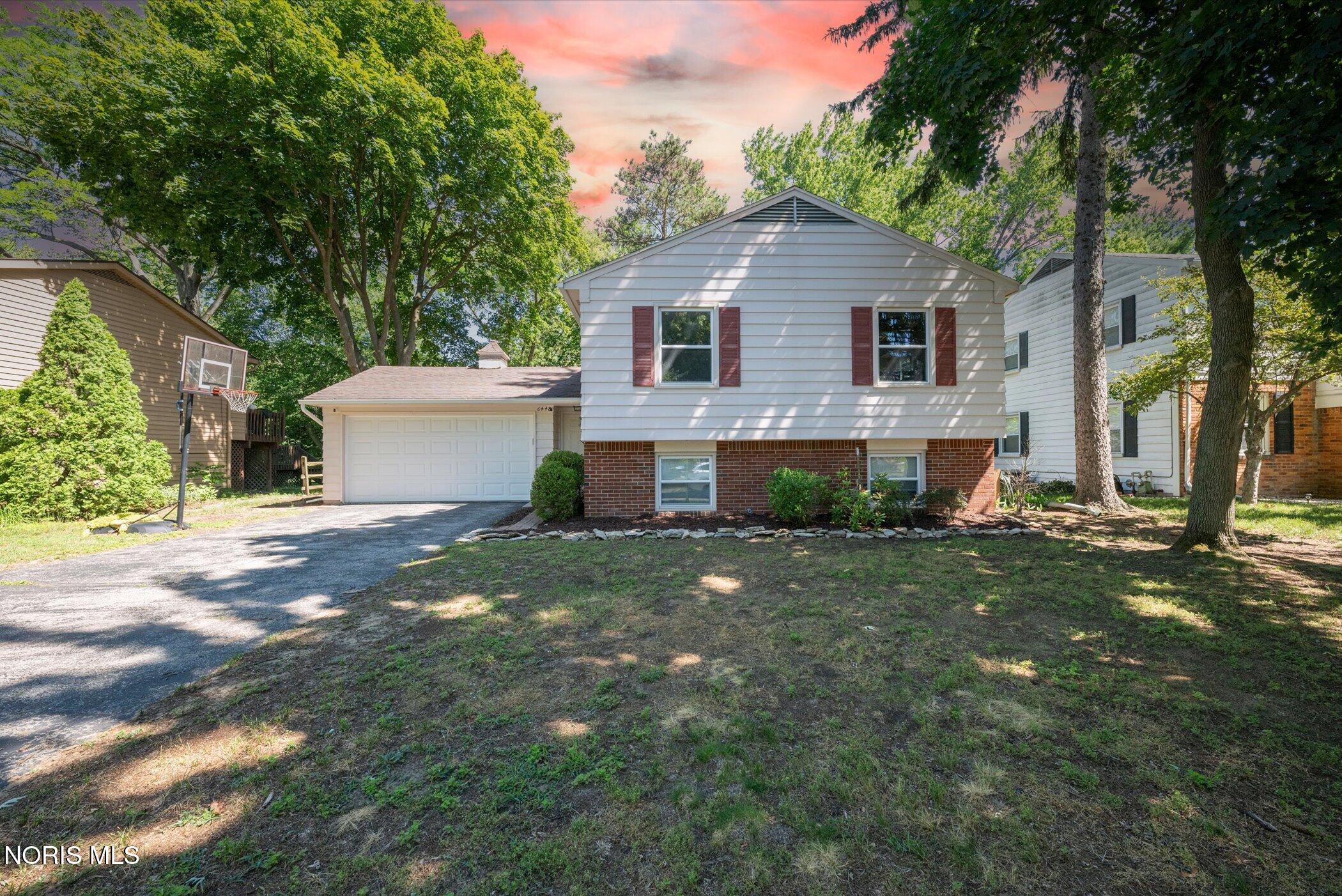 6448 Coppersmith Road