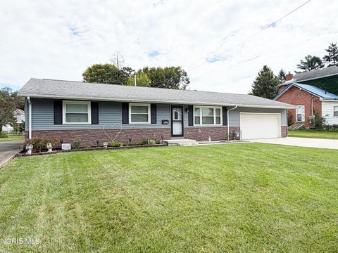 Tiny photo for 1004 Leonard Court, Fostoria, OH 44830 (MLS # 10013251)