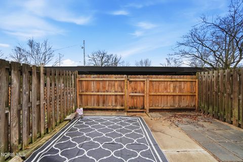 Tiny photo for 6655 Garden Road, Maumee, OH 43537 (MLS # 10004383)