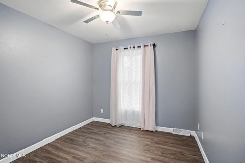 Tiny photo for 6655 Garden Road, Maumee, OH 43537 (MLS # 10004383)