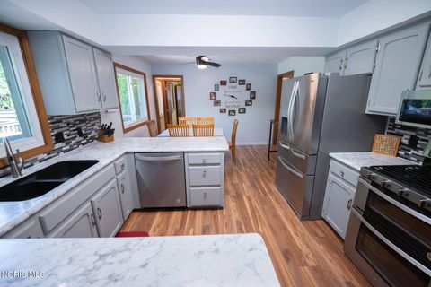 Tiny photo for 3465 Fieldbrooke Lane, Oregon, OH 43616 (MLS # 10007646)