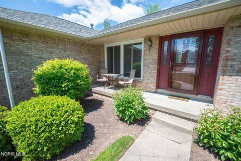 Tiny photo for 3465 Fieldbrooke Lane, Oregon, OH 43616 (MLS # 10007646)