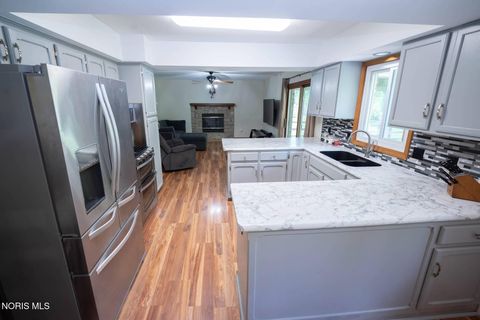 Tiny photo for 3465 Fieldbrooke Lane, Oregon, OH 43616 (MLS # 10007646)