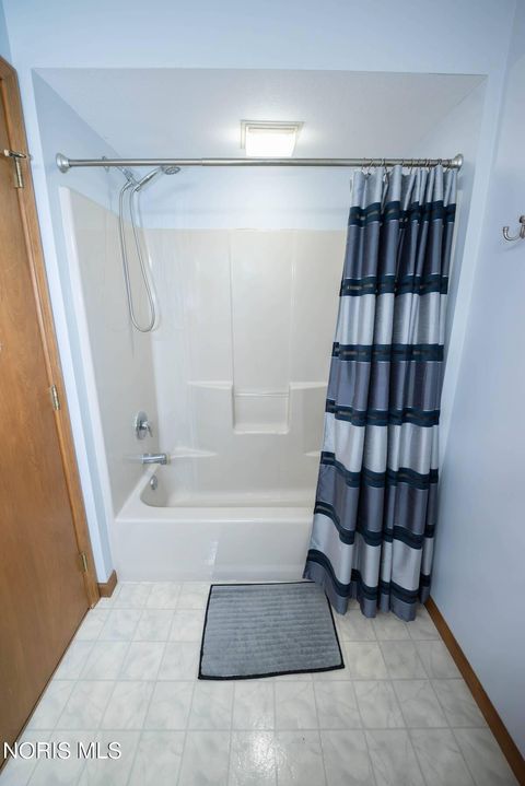 Tiny photo for 3465 Fieldbrooke Lane, Oregon, OH 43616 (MLS # 10007646)