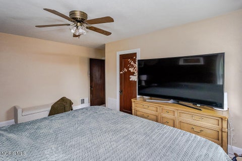 Tiny photo for 1805 Heatherdowns Boulevard, Toledo, OH 43614 (MLS # 10012044)