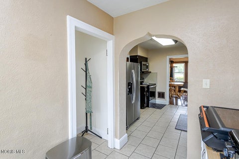 Tiny photo for 1805 Heatherdowns Boulevard, Toledo, OH 43614 (MLS # 10012044)