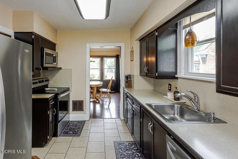 Tiny photo for 1805 Heatherdowns Boulevard, Toledo, OH 43614 (MLS # 10012044)