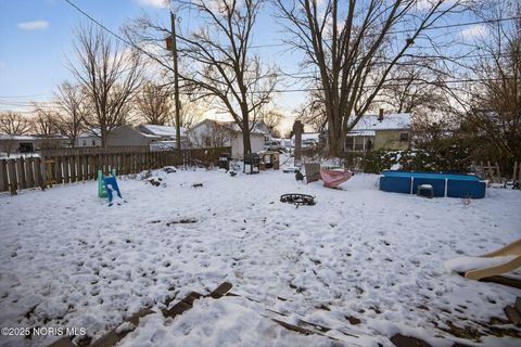 Tiny photo for 949 Southway Street, Van Wert, OH 45891 (MLS # 10002378)