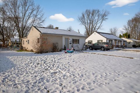 Tiny photo for 949 Southway Street, Van Wert, OH 45891 (MLS # 10002378)