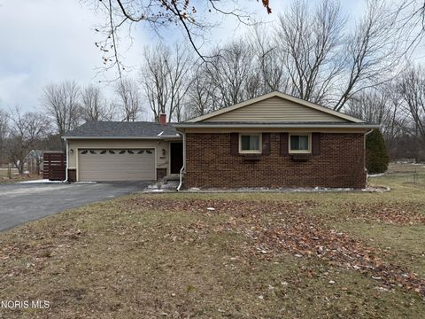 Photo of 4257 Eber Road, Monclova, OH 43542 (MLS # 10004393)