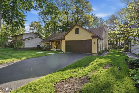 Tiny photo for 4638 Vicksburg Drive, Sylvania, OH 43560 (MLS # 10007841)