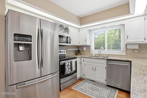 Tiny photo for 4638 Vicksburg Drive, Sylvania, OH 43560 (MLS # 10007841)