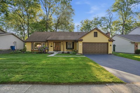 Photo of 4638 Vicksburg Drive, Sylvania, OH 43560 (MLS # 10007841)