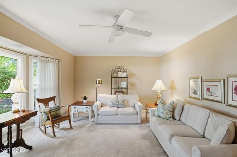 Tiny photo for 4638 Vicksburg Drive, Sylvania, OH 43560 (MLS # 10007841)