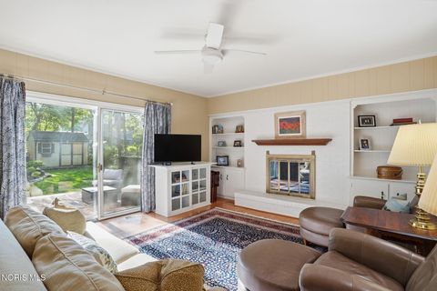 Tiny photo for 4638 Vicksburg Drive, Sylvania, OH 43560 (MLS # 10007841)