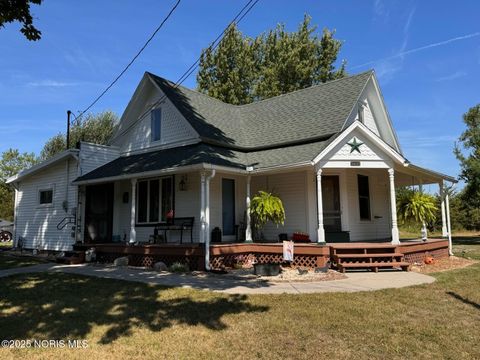 Tiny photo for 3631 Lake Street, Bryan, OH 43506 (MLS # 10001613)