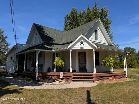 Photo of 3631 Lake Street, Bryan, OH 43506 (MLS # 10001613)