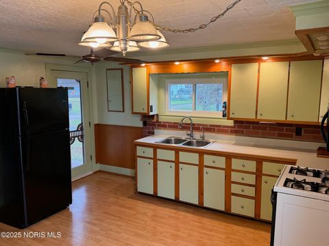 Tiny photo for 3631 Lake Street, Bryan, OH 43506 (MLS # 10001613)