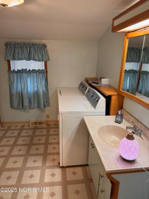 Tiny photo for 3631 Lake Street, Bryan, OH 43506 (MLS # 10001613)